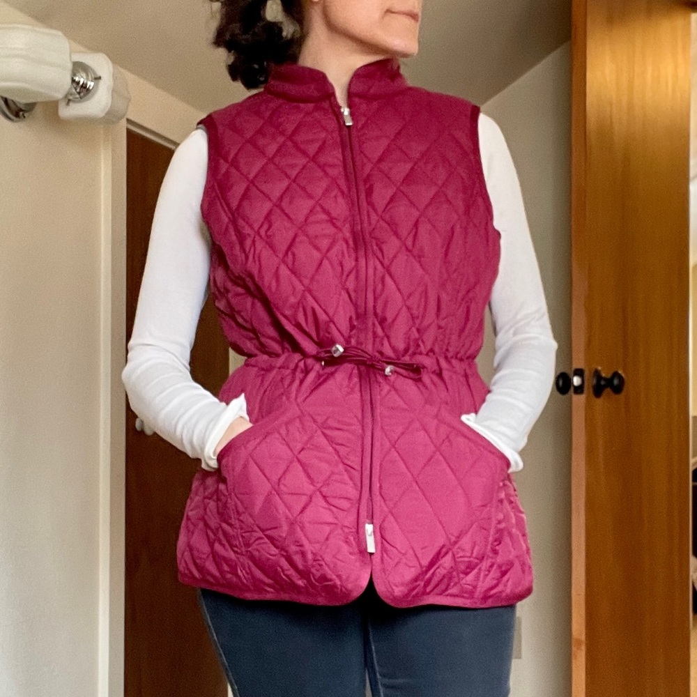 Quilted burgundy vest from NorthStyle has ties to cinch the waist! Perfect shape